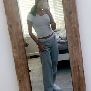 Meet your Posher, Mia